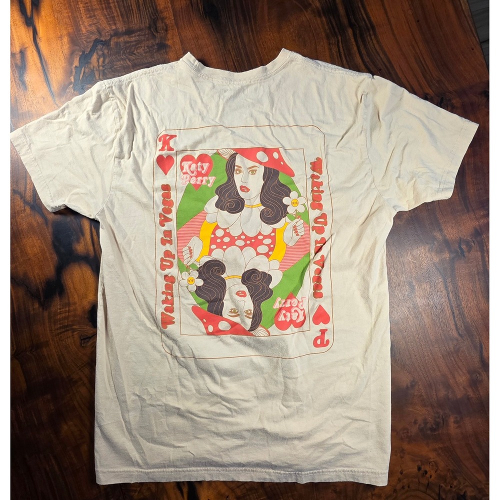 Katy Perry Play Las Vegas Concert Tee Waking Up In Vegas Graphic Y2k